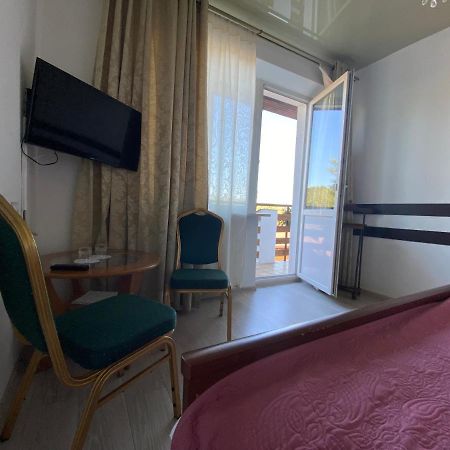 Olena Resort Briukhovychi Buitenkant foto