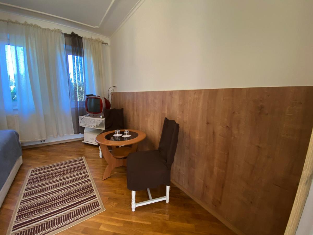 Olena Resort Briukhovychi Buitenkant foto