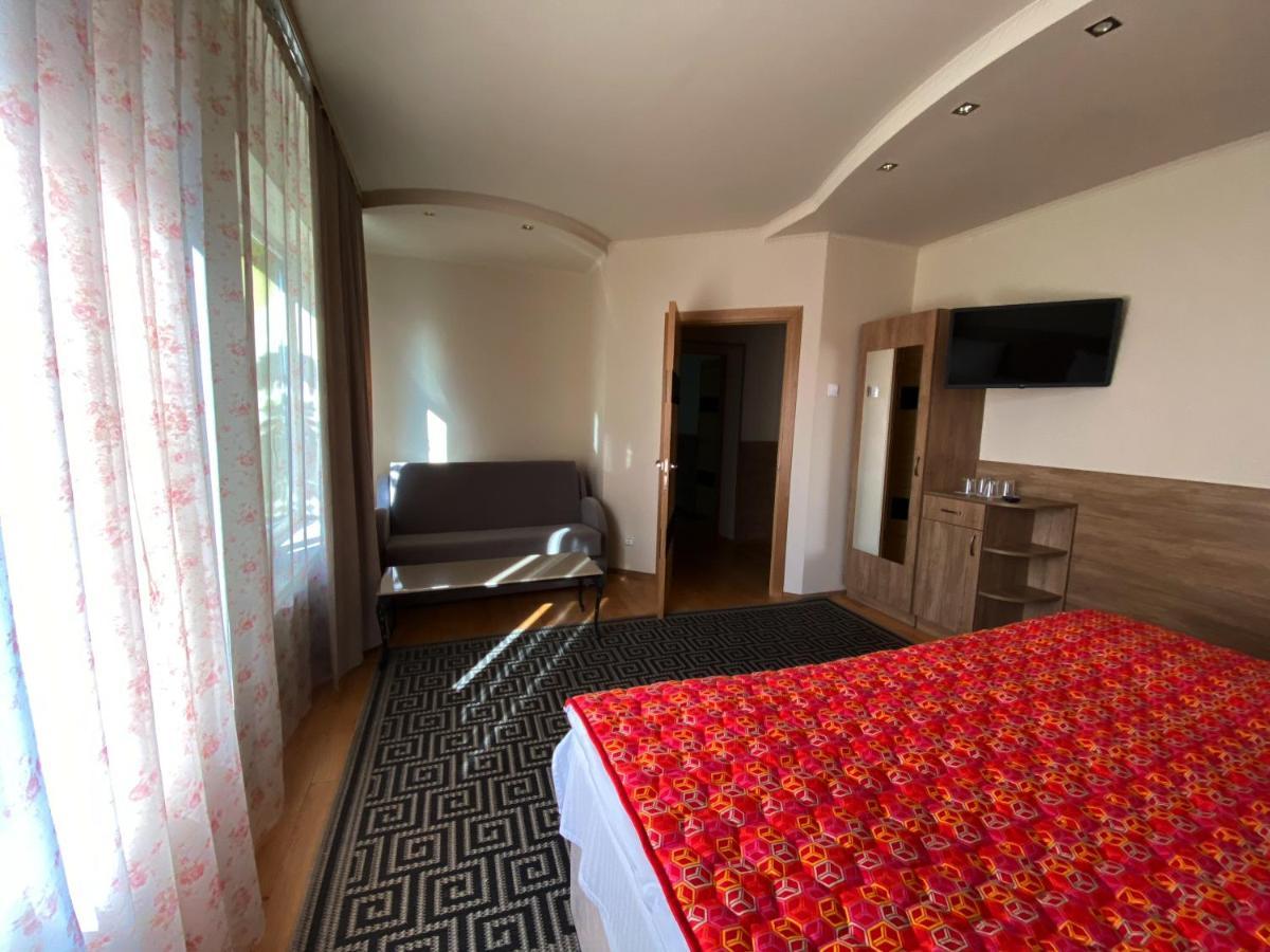 Olena Resort Briukhovychi Buitenkant foto