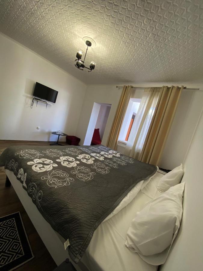Olena Resort Briukhovychi Buitenkant foto