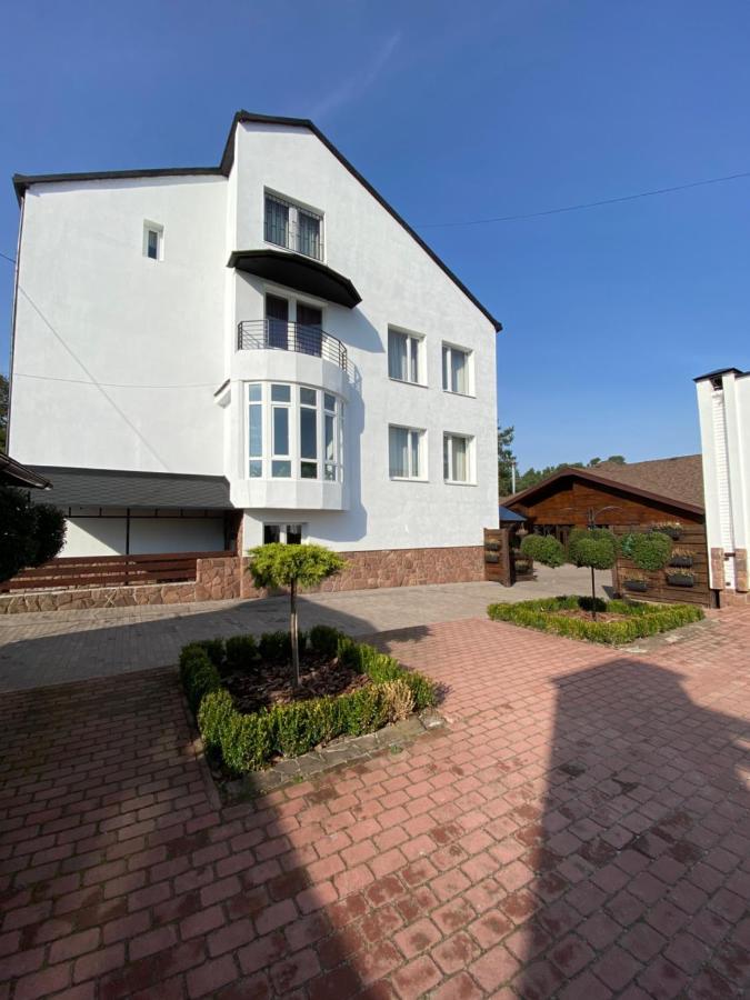 Olena Resort Briukhovychi Buitenkant foto